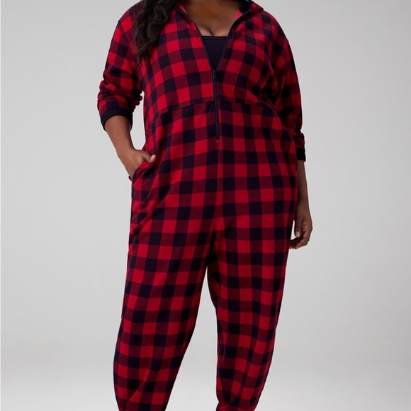 Fabletics Red and Black Checkered Onesie with hood NWT and POCKETS! - Picture 5 of 7